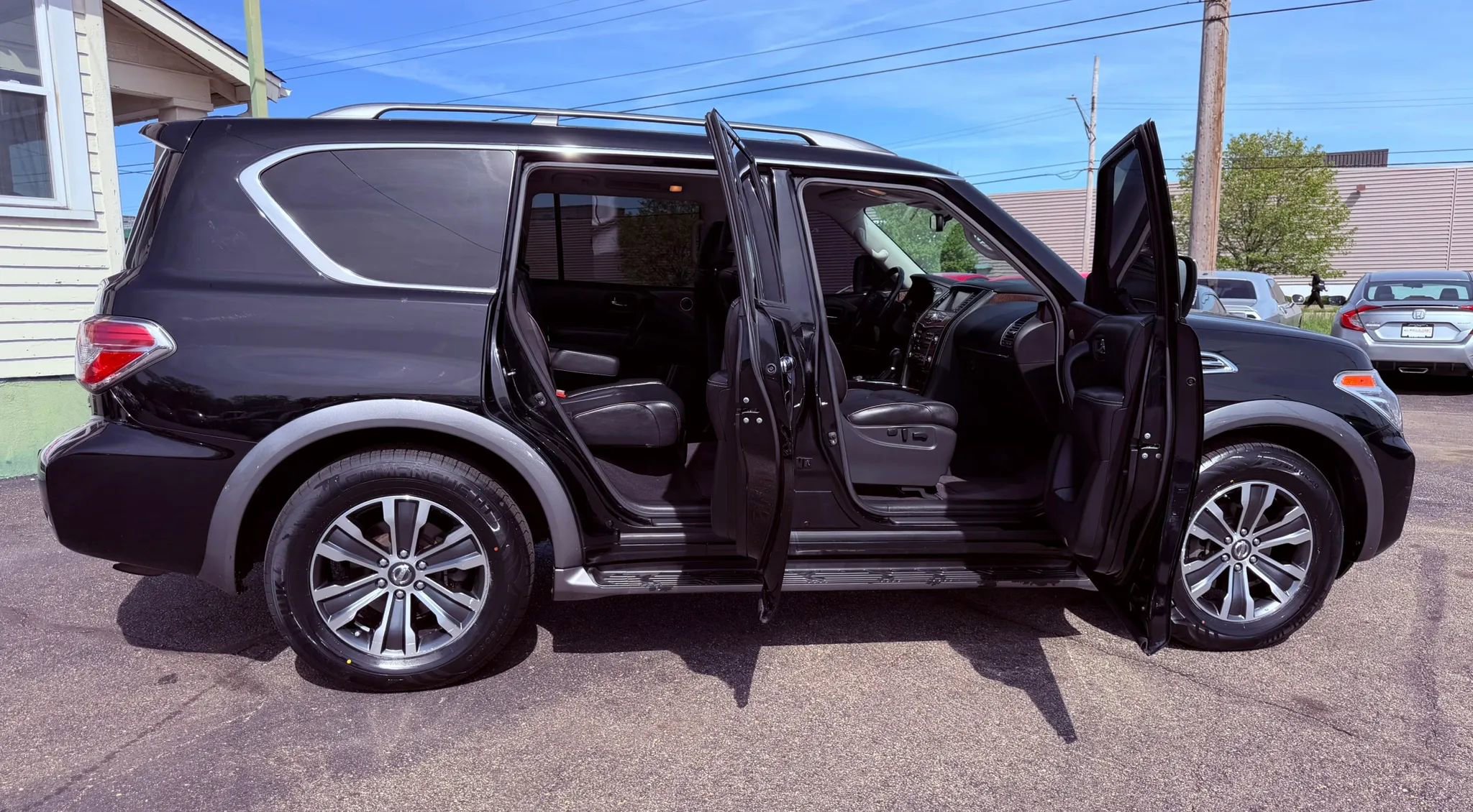 Used 2018 Nissan Armada SL w/ Moonroof Package image 34