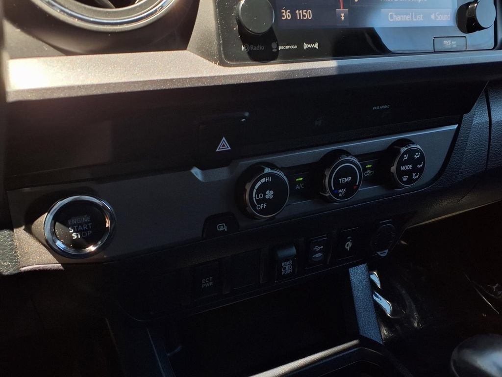 Used 2019 Toyota Tacoma TRD Sport RWD image 11