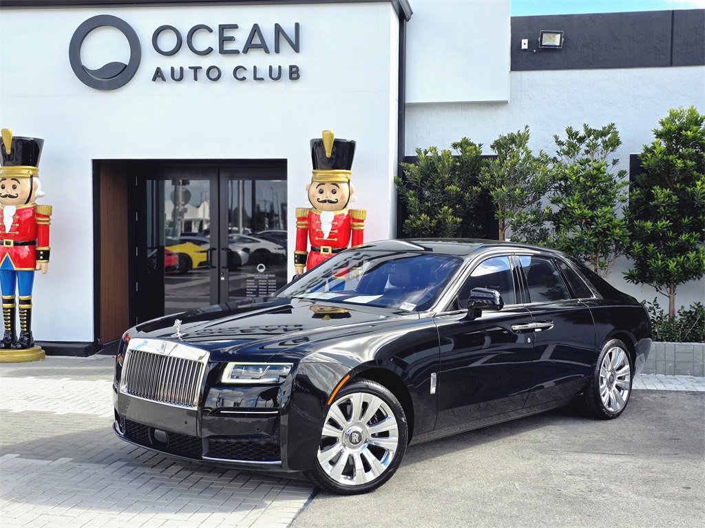 Used 2021 Rolls-Royce Ghost image 2