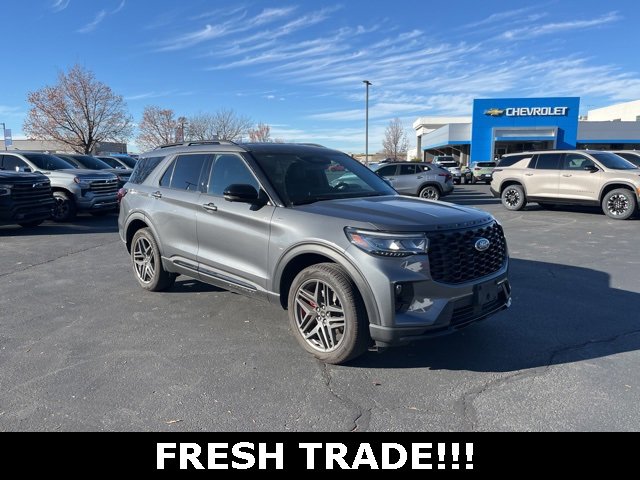 Used 2025 Ford Explorer ST-Line w/ Premium Package