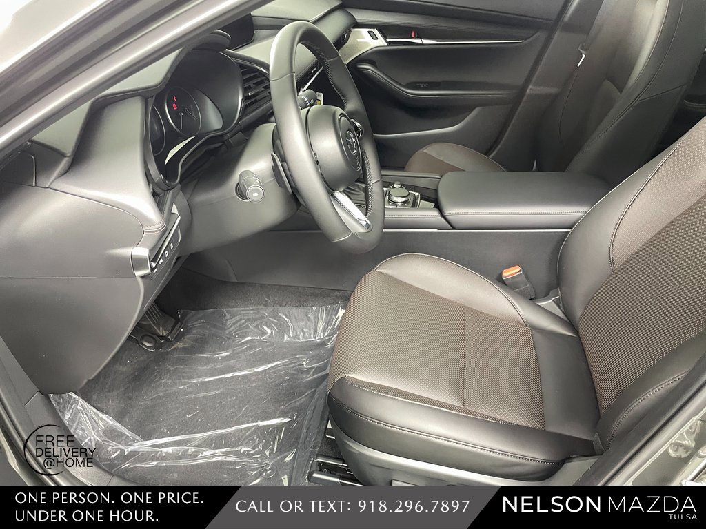 New 2026 MAZDA MAZDA3 Hatchback w/Premium Plus Pkg image 18