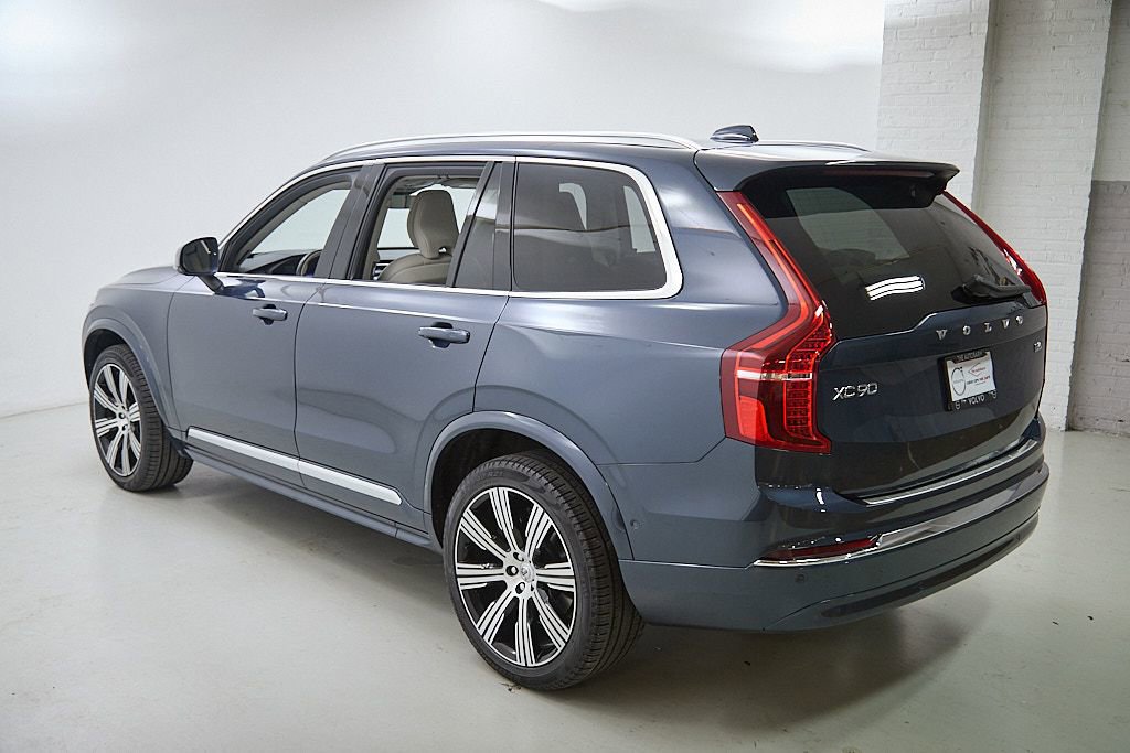 Certified 2023 Volvo XC90 B6 Ultimate w/ Protection Package Premier image 7