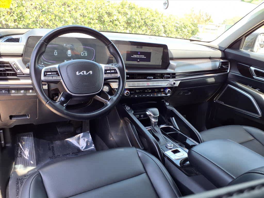 Used 2025 Kia Telluride S FWD image 7