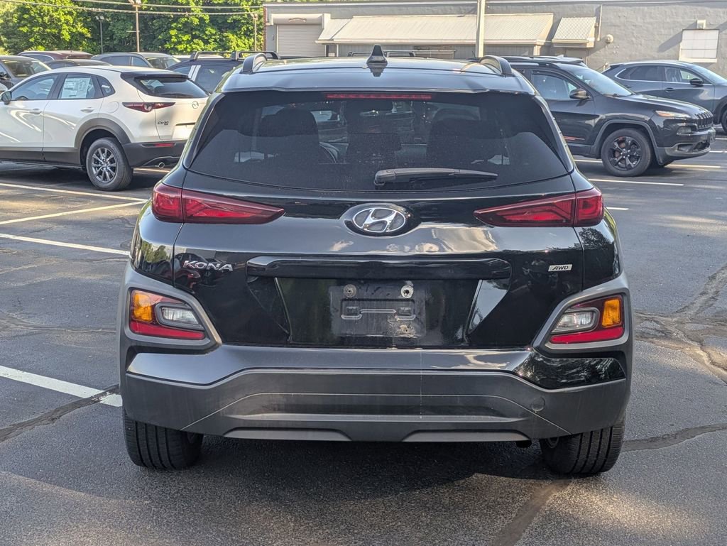 Used 2018 Hyundai Kona SEL AWD/4WD image 3
