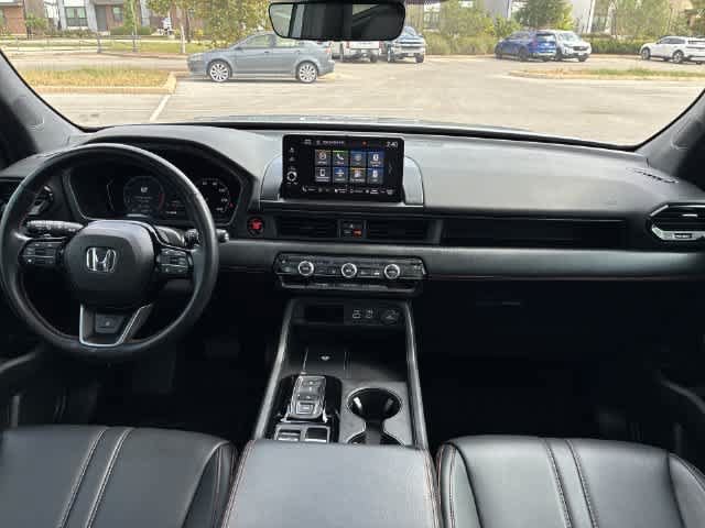 Certified 2025 Honda Pilot TrailSport image 16