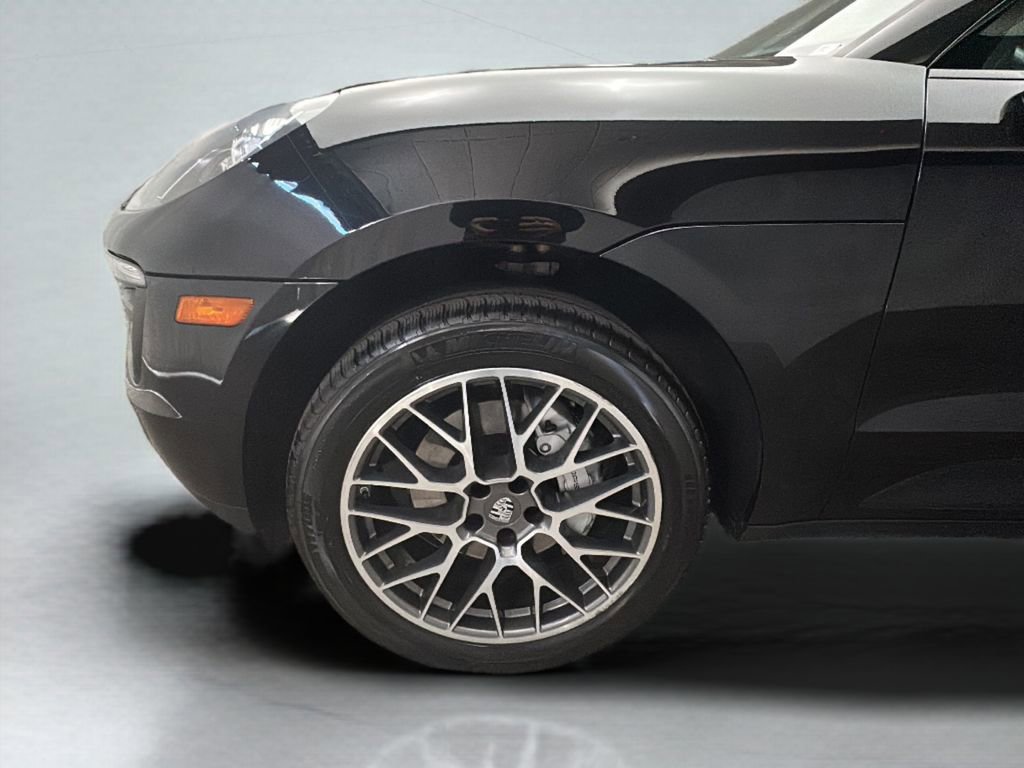 Used 2018 Porsche Macan S image 3