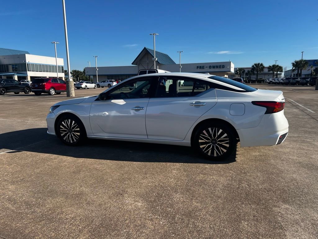 Used 2024 Nissan Altima 2.5 SV image 40