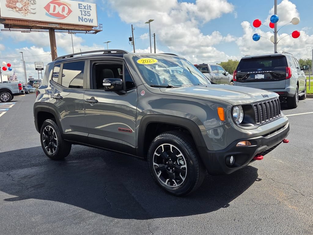 Used 2023 Jeep Renegade Trailhawk w/ Sun/Sound Group AWD/4WD image 19