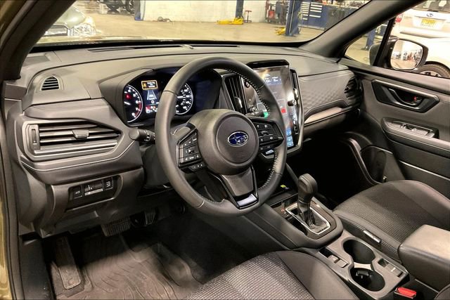 Used 2025 Subaru Forester Premium image 14
