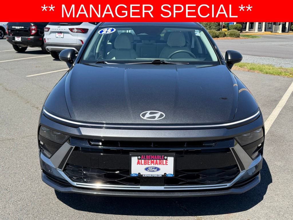 Used 2025 Hyundai Sonata SEL FWD image 9