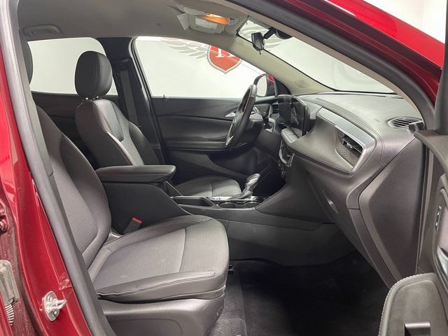 Used 2024 Buick Encore GX Preferred AWD/4WD image 22