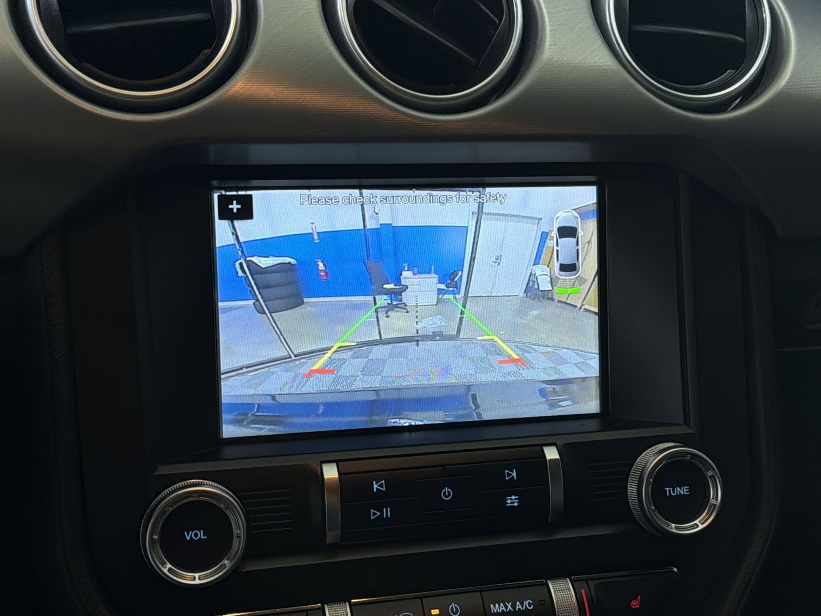 Used 2019 Ford Mustang Premium RWD image 32