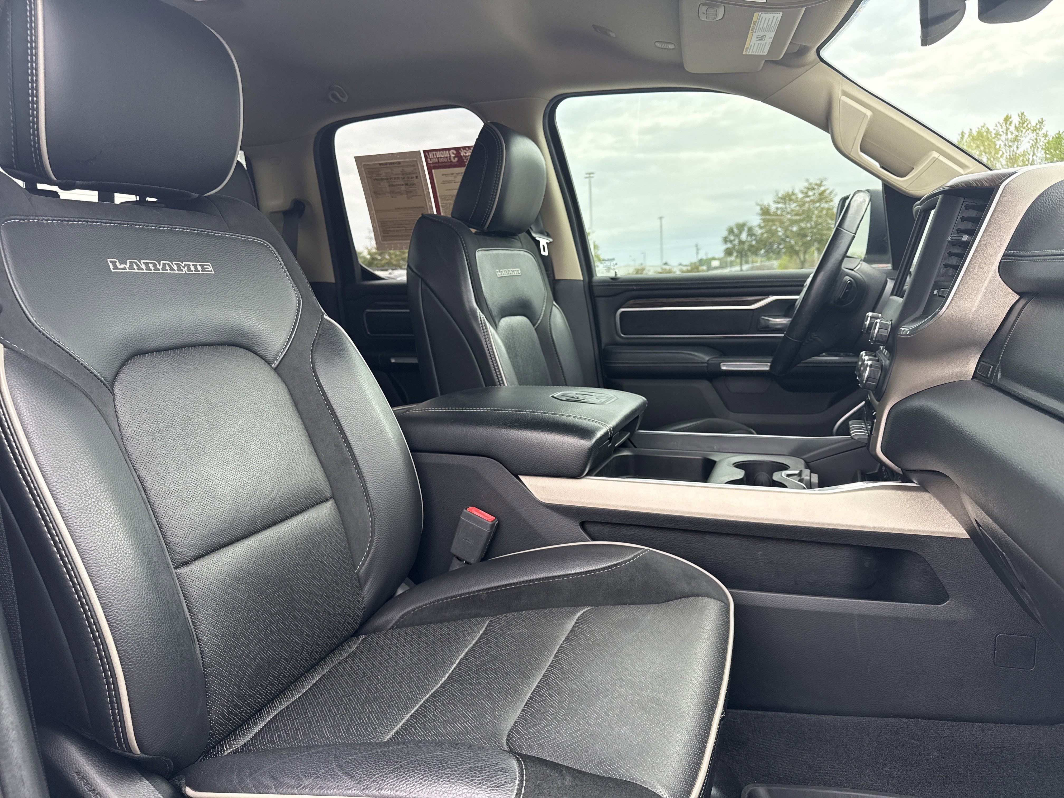 Used 2019 RAM 1500 Laramie image 30