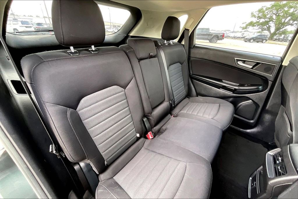Used 2015 Ford Edge SE FWD image 22