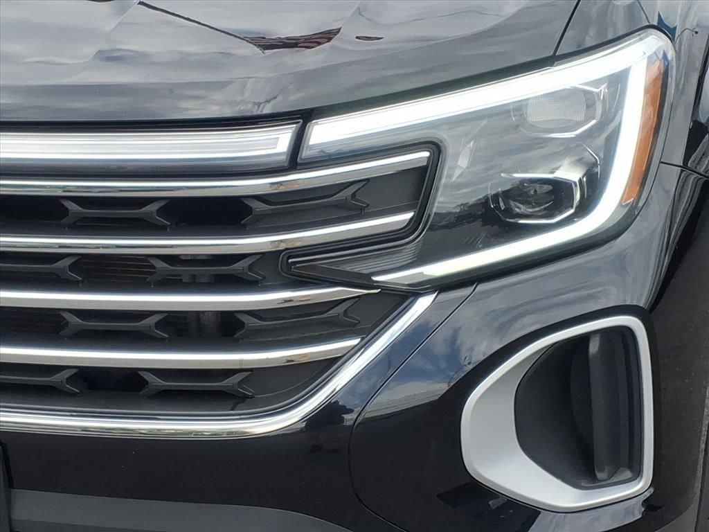 Used 2024 Volkswagen Atlas SE image 8