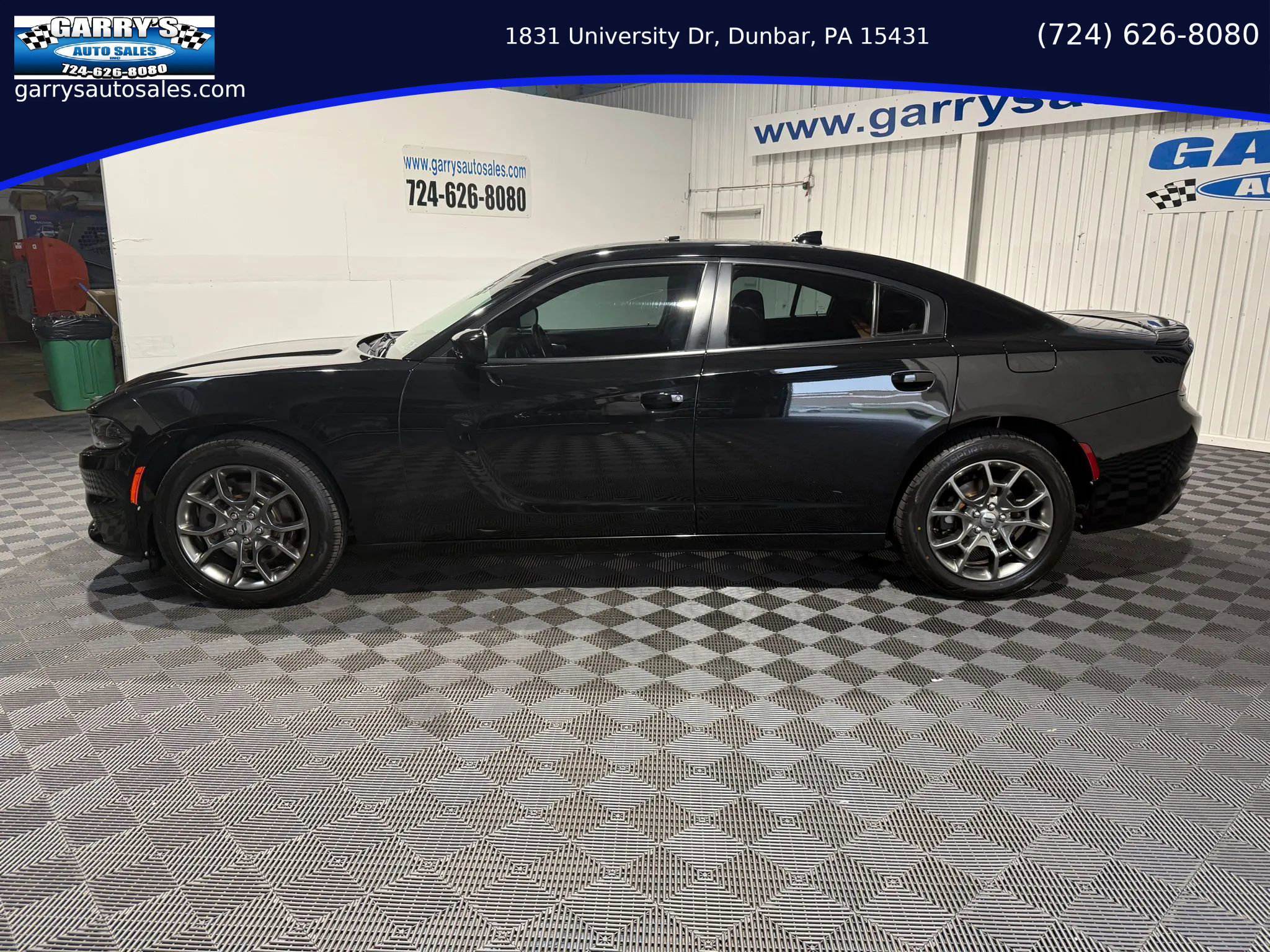Used 2017 Dodge Charger SXT w/ Rallye Group image 8