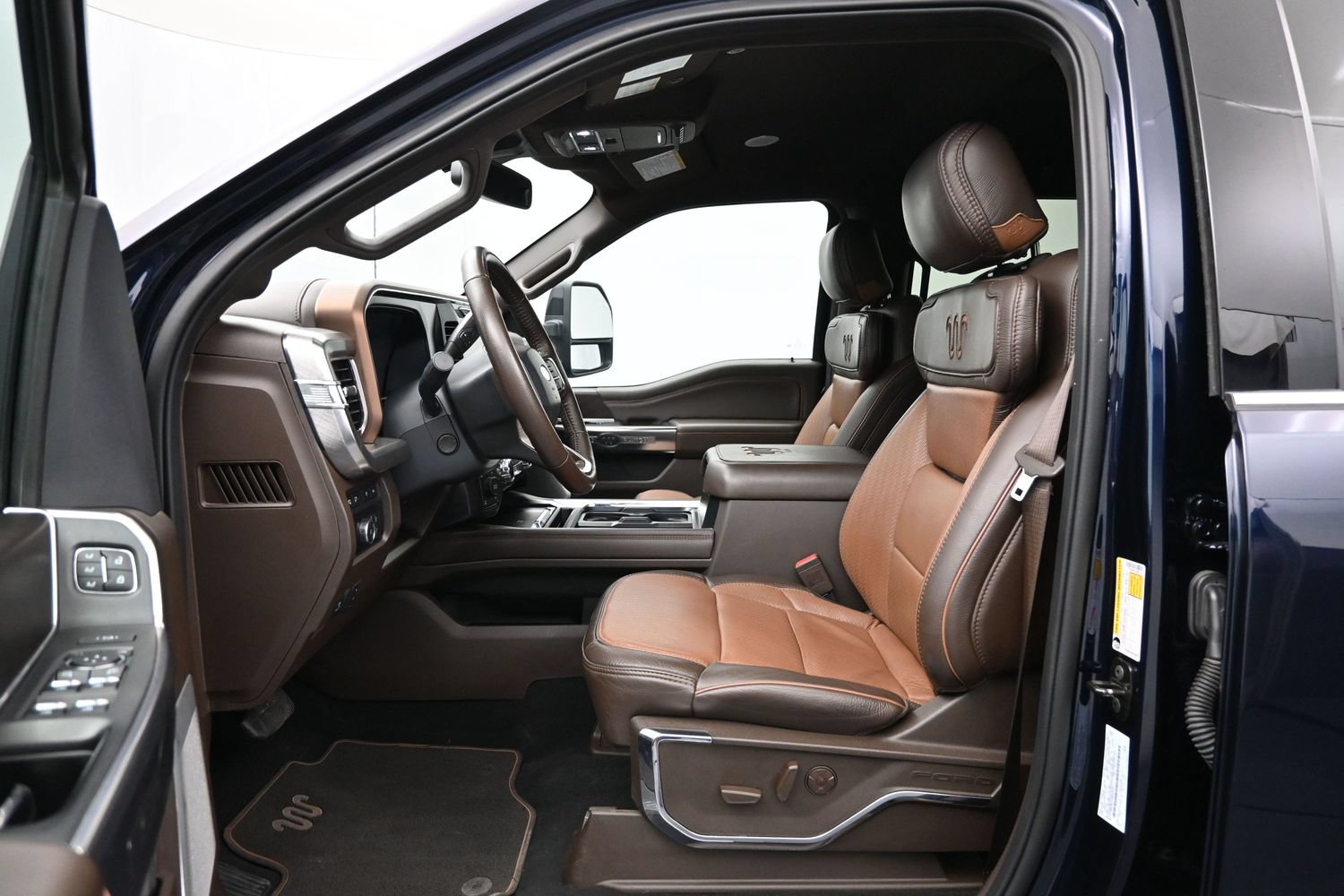Used 2024 Ford F350 King Ranch AWD/4WD image 10