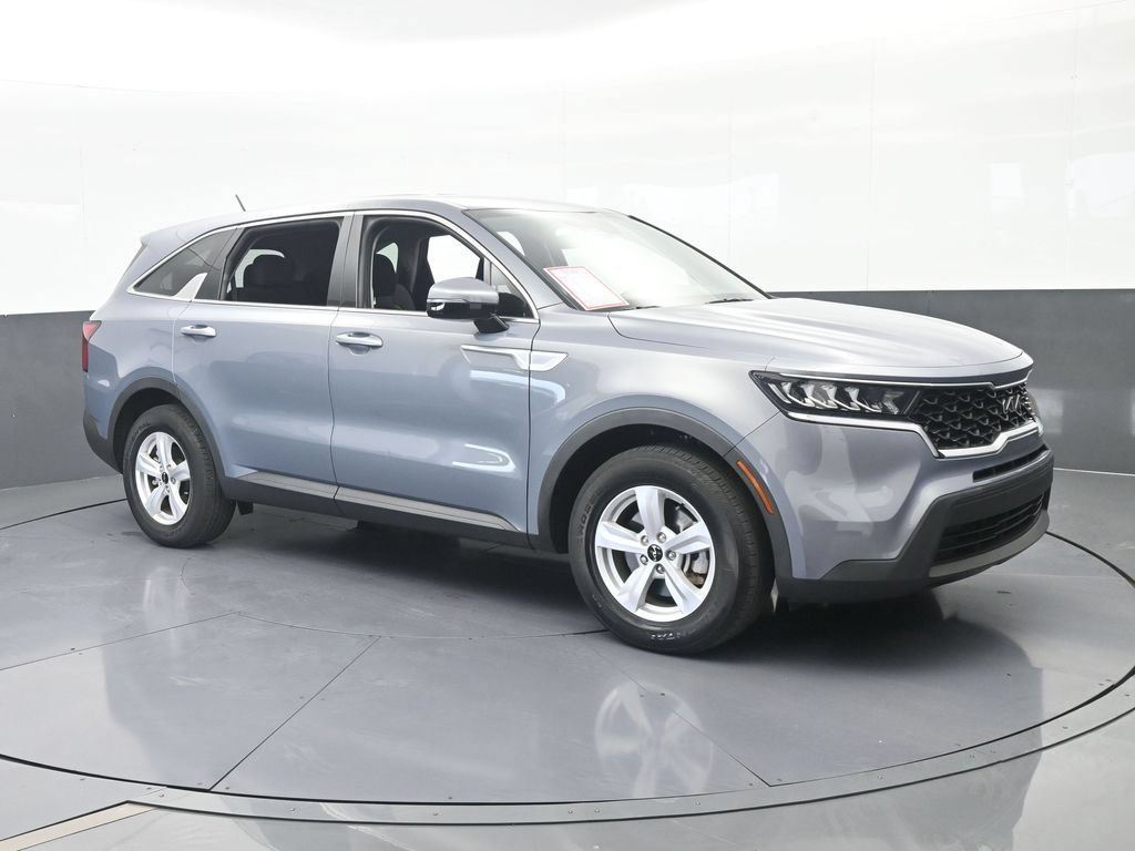 Used 2023 Kia Sorento LX FWD image 8
