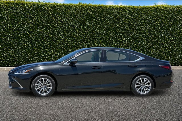 Used 2024 Lexus ES 350 w/ Accessory Package (Z2) FWD image 7