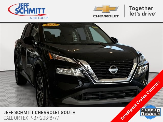 Used 2023 Nissan Rogue SV image 1