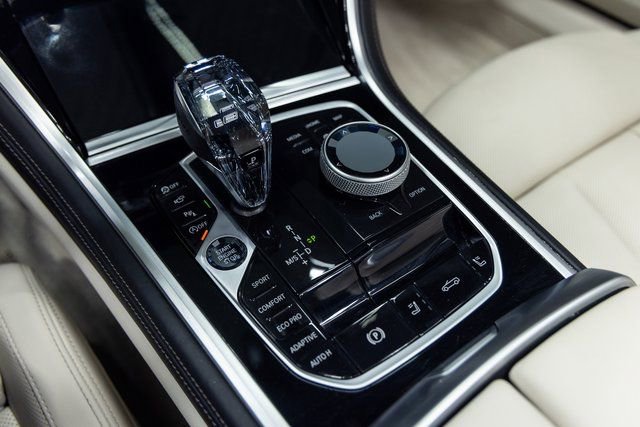 Used 2025 BMW M850i xDrive Convertible image 18