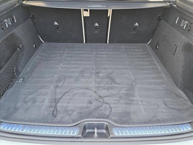 Used 2025 Mercedes-Benz GLC 300 image 6