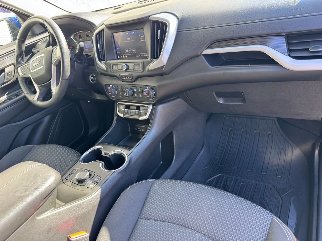 Used 2022 GMC Terrain SLE w/ Driver Convenience Package image 18