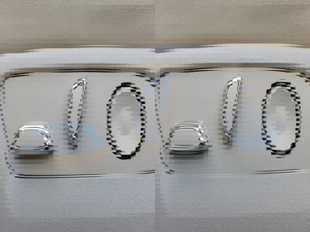 Used 2023 Cadillac Escalade Premium Luxury w/ LPO, Radiant Package image 21