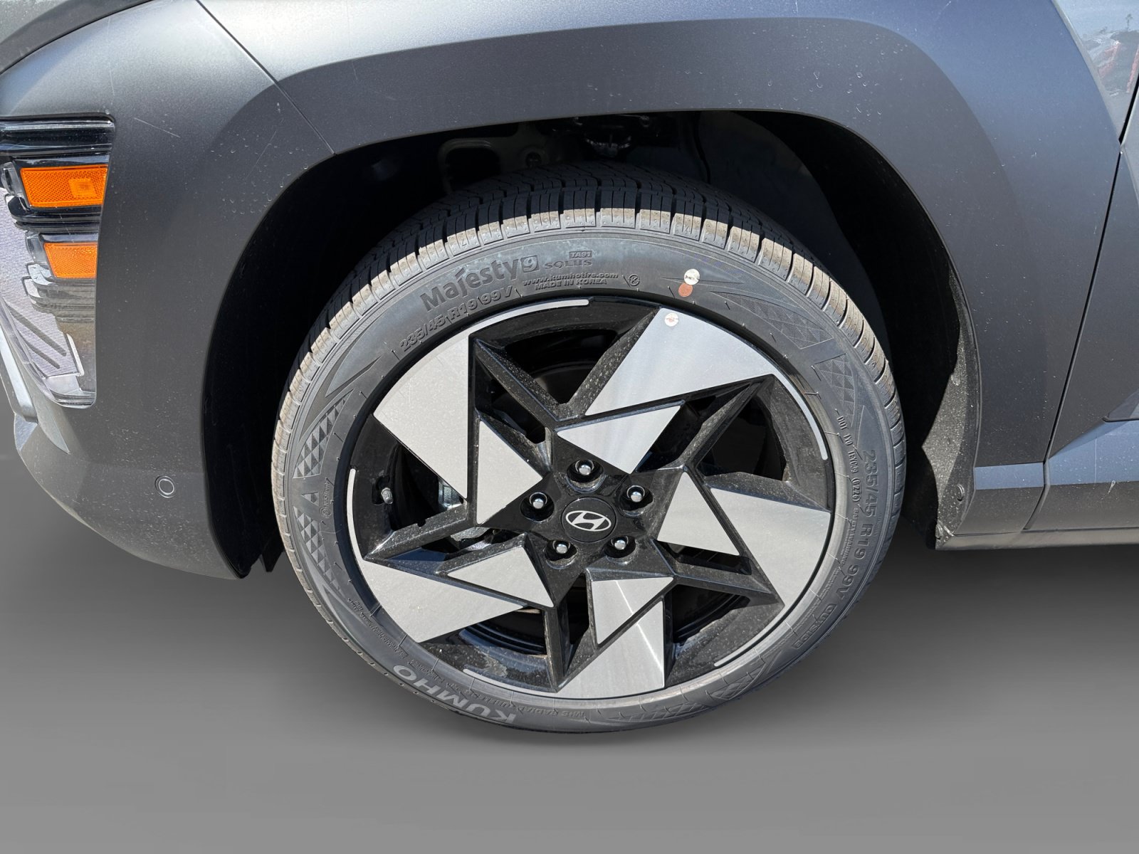New 2026 Hyundai Kona Limited FWD image 9