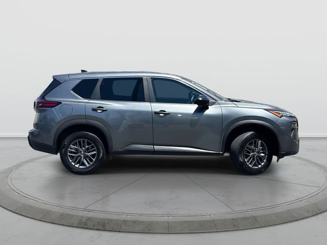 Certified 2024 Nissan Rogue S FWD image 3