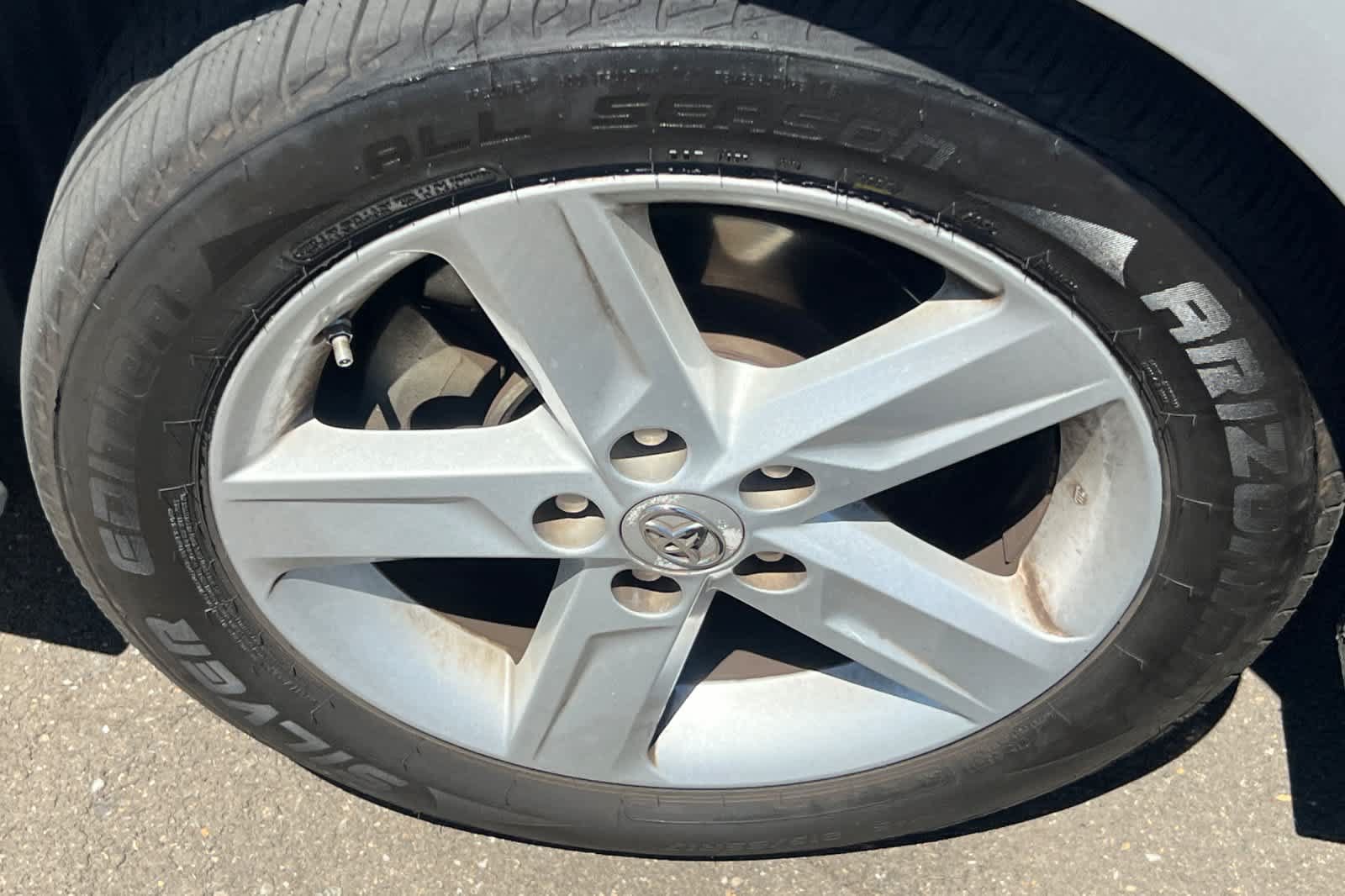 Used 2012 Toyota Camry SE FWD image 10