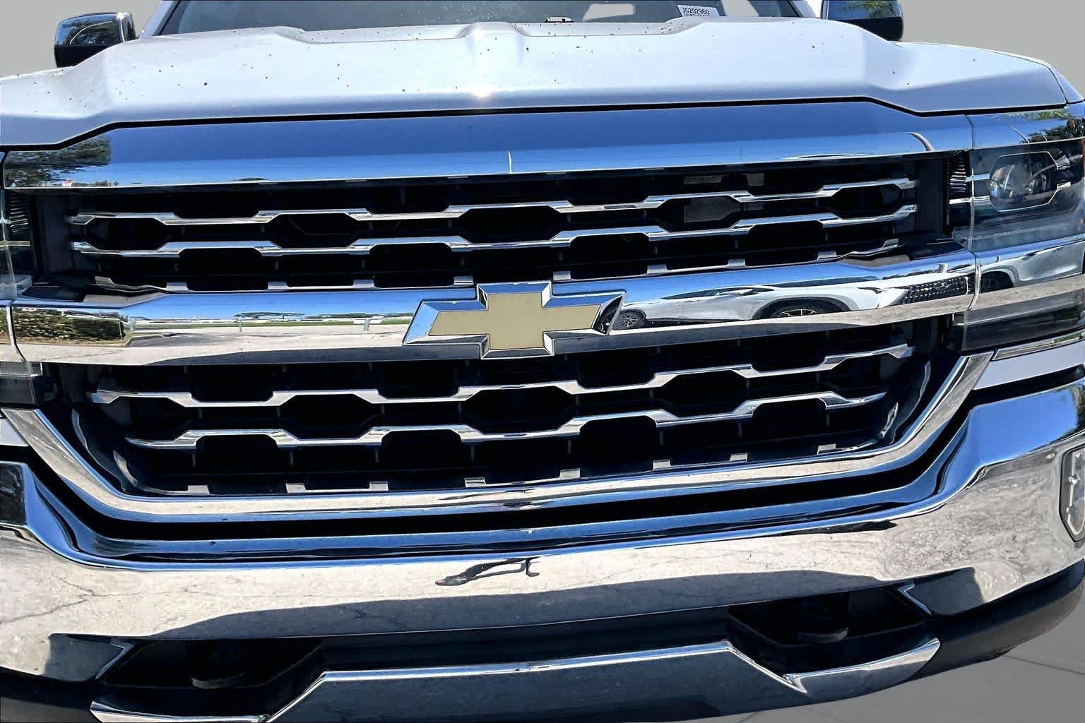 Used 2018 Chevrolet Silverado 1500 LTZ RWD image 30