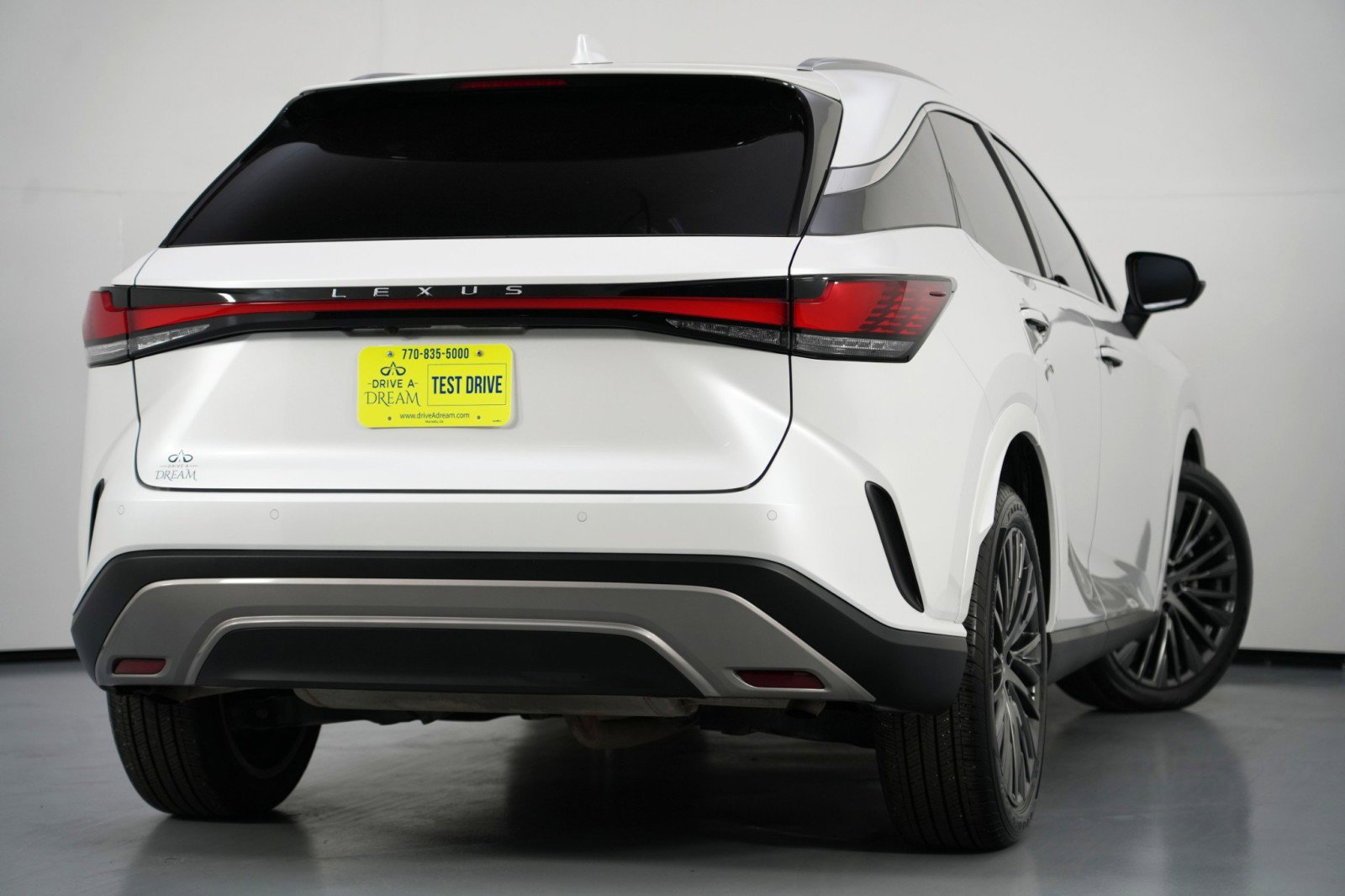 Used 2023 Lexus RX 350 Luxury w/ Cold Area Package image 5