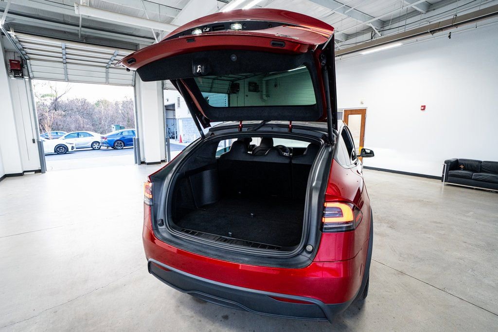 Used 2024 Tesla Model X image 58