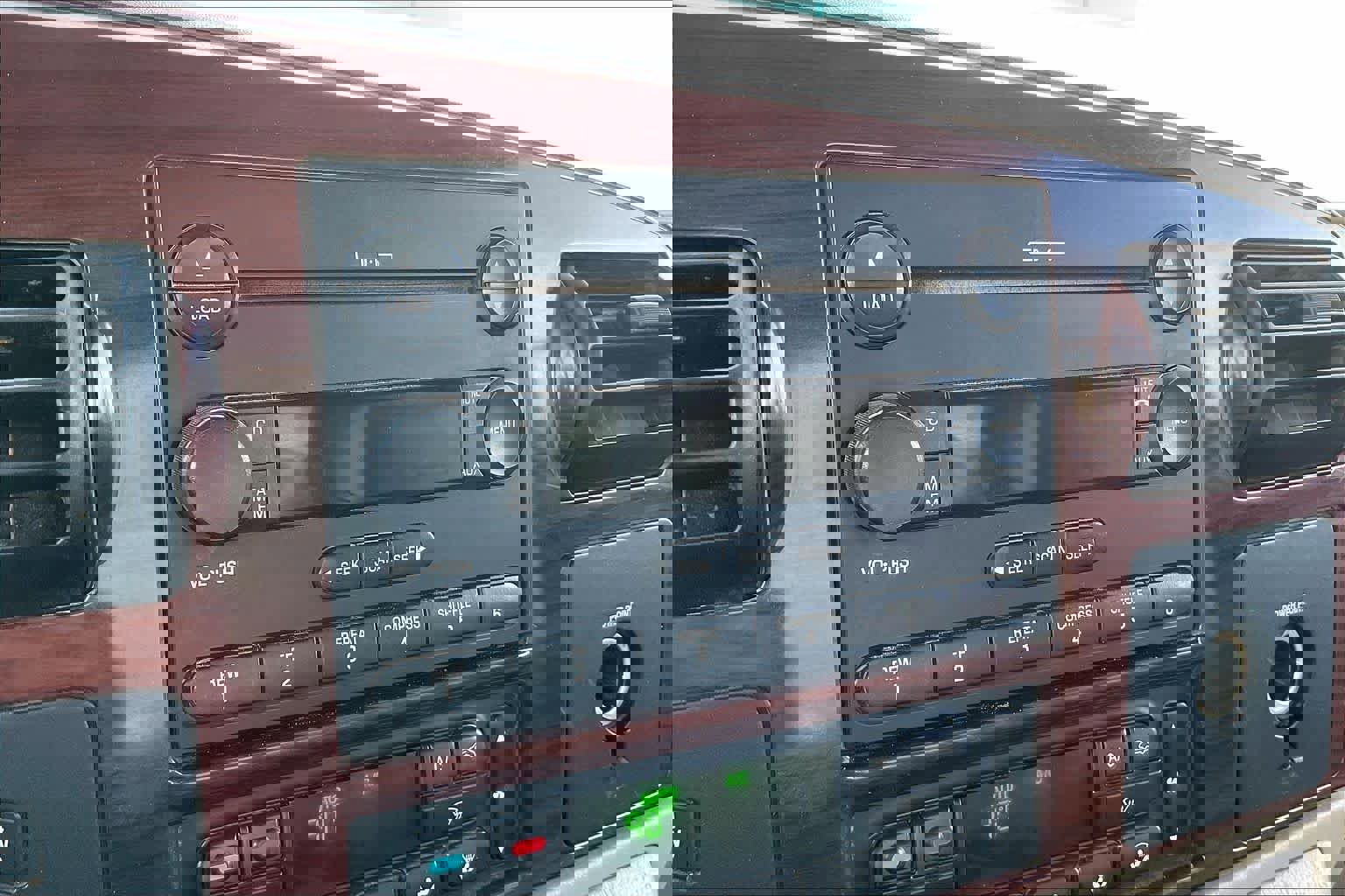 Used 2005 Ford F250 Lariat image 30