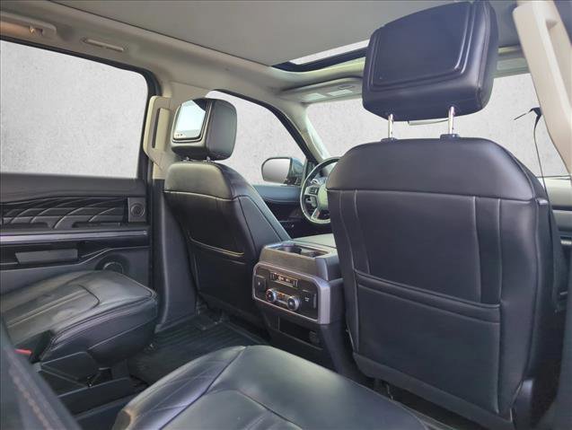 Used 2018 Ford Expedition Max Platinum AWD/4WD image 28