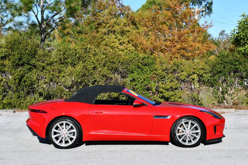 Used 2019 Jaguar F-TYPE Convertible image 38