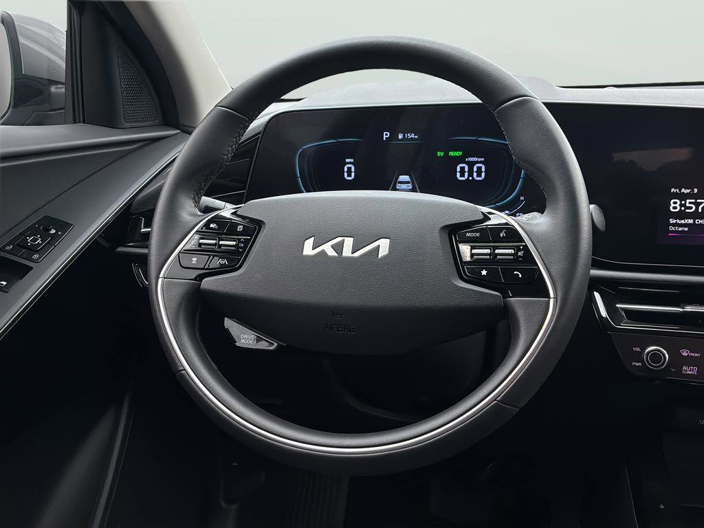 Certified 2025 Kia Niro EX FWD image 18