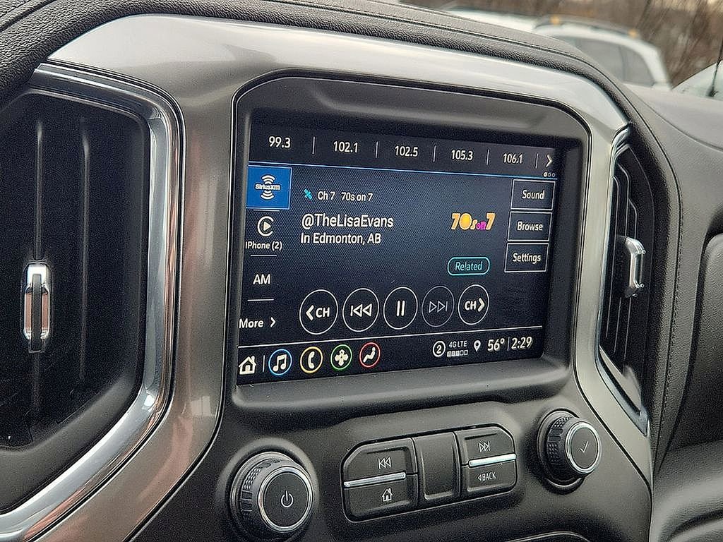 Used 2021 Chevrolet Silverado 1500 LT Trail Boss w/ Convenience Package II AWD/4WD image 17