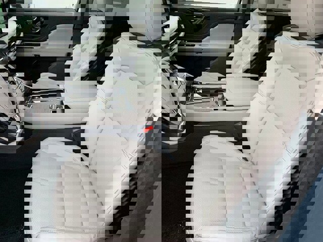 New 2026 Lincoln Aviator AWD image 35