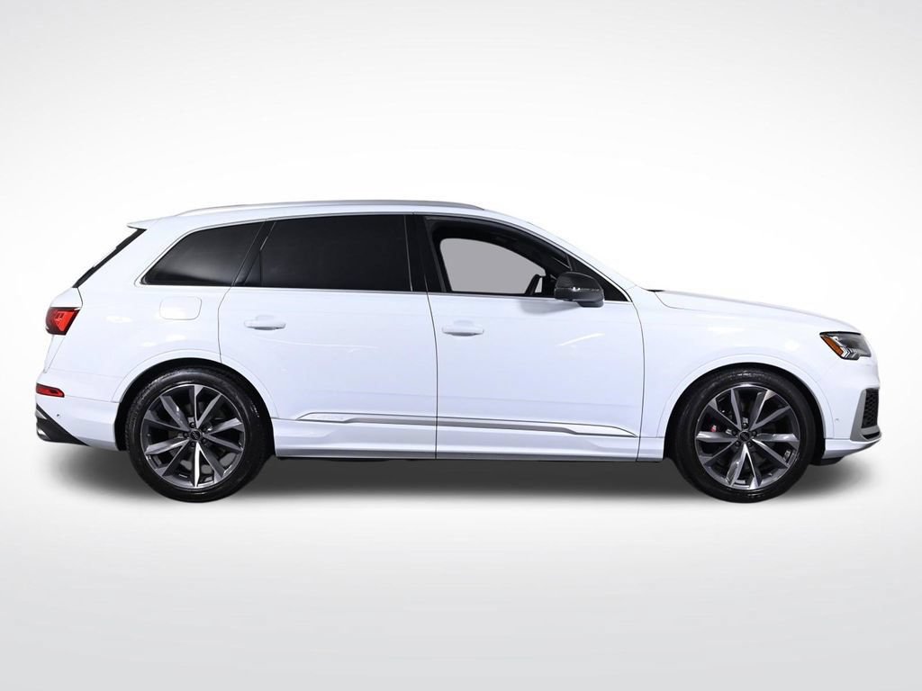 Used 2023 Audi SQ7 Prestige w/ Prestige Package AWD/4WD image 6