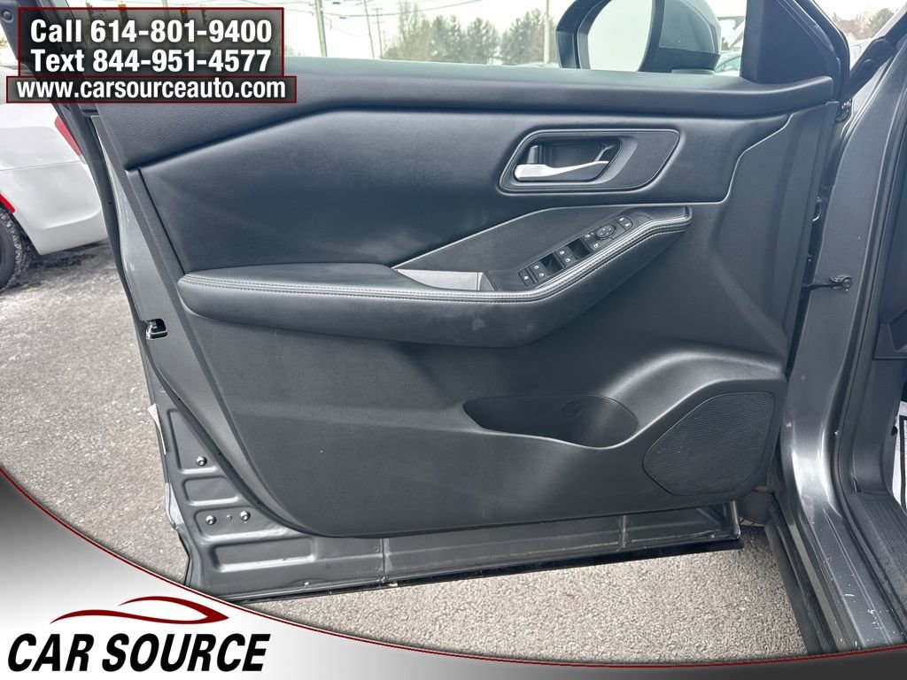 Used 2024 Nissan Rogue SV image 14