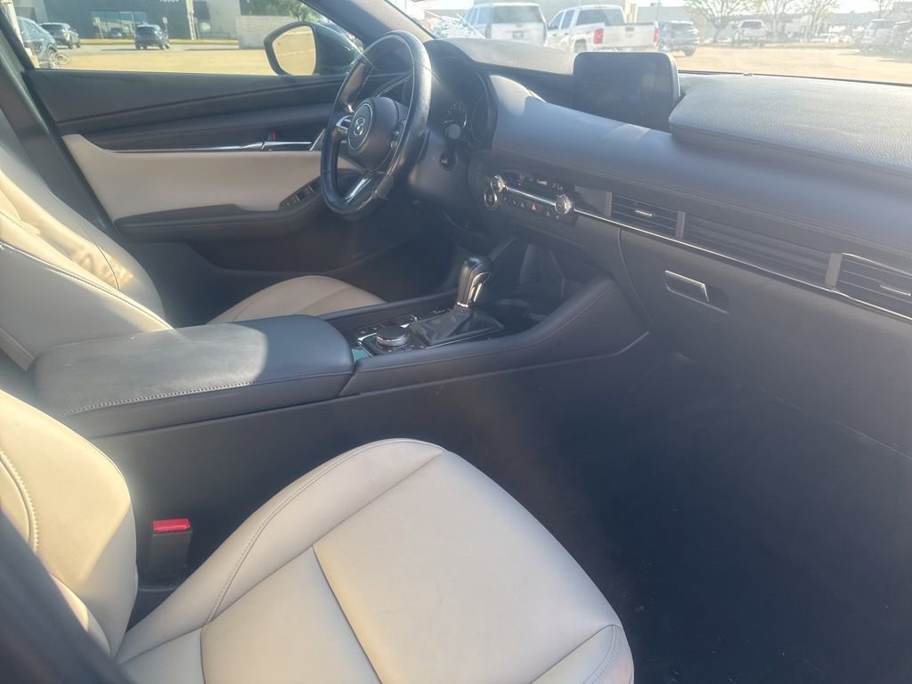 Used 2022 MAZDA MAZDA3 s image 9