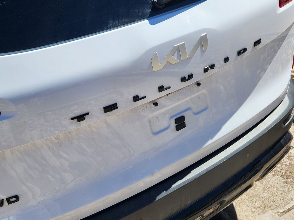 Used 2022 Kia Telluride SX w/ Nightfall Edition Package image 7