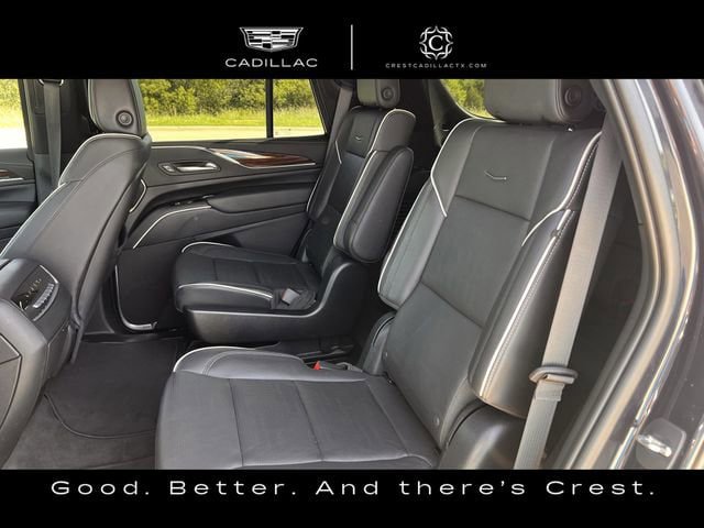 Used 2022 Cadillac Escalade Premium Luxury AWD/4WD image 28