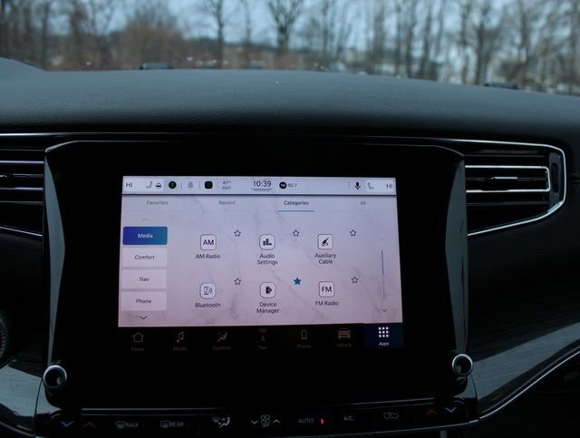 Used 2022 Jeep Wagoneer Series III w/ Flexible Seating Group image 26