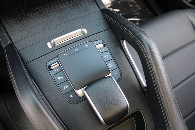Used 2024 Mercedes-Benz GLE 350 4MATIC w/ AMG Line Exterior image 19