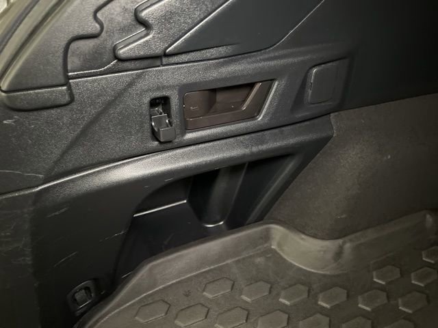 Used 2021 Subaru Outback Premium image 57