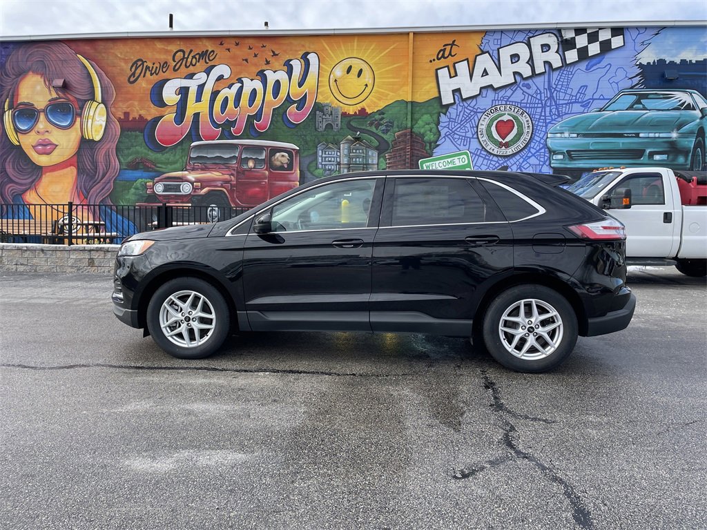 Used 2023 Ford Edge SEL image 2