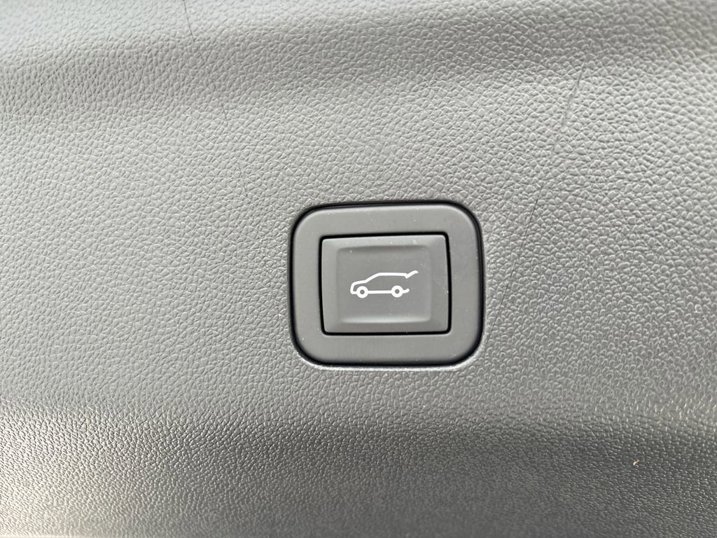 Certified 2026 Chevrolet Tahoe High Country AWD/4WD image 55